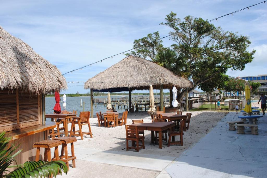 Dockside Inn&Resort Fort Pierce Exteriör bild