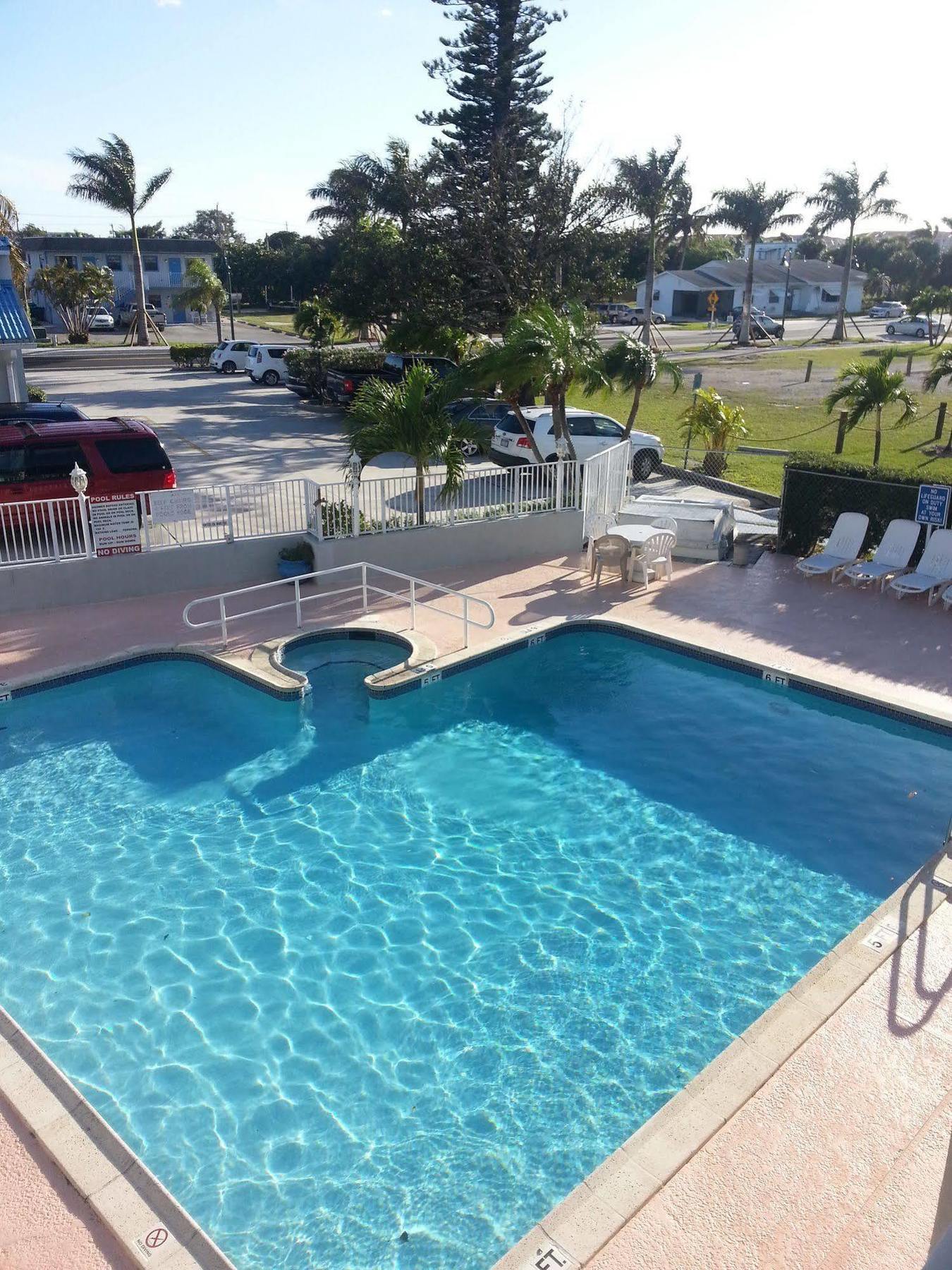 Dockside Inn&Resort Fort Pierce Exteriör bild