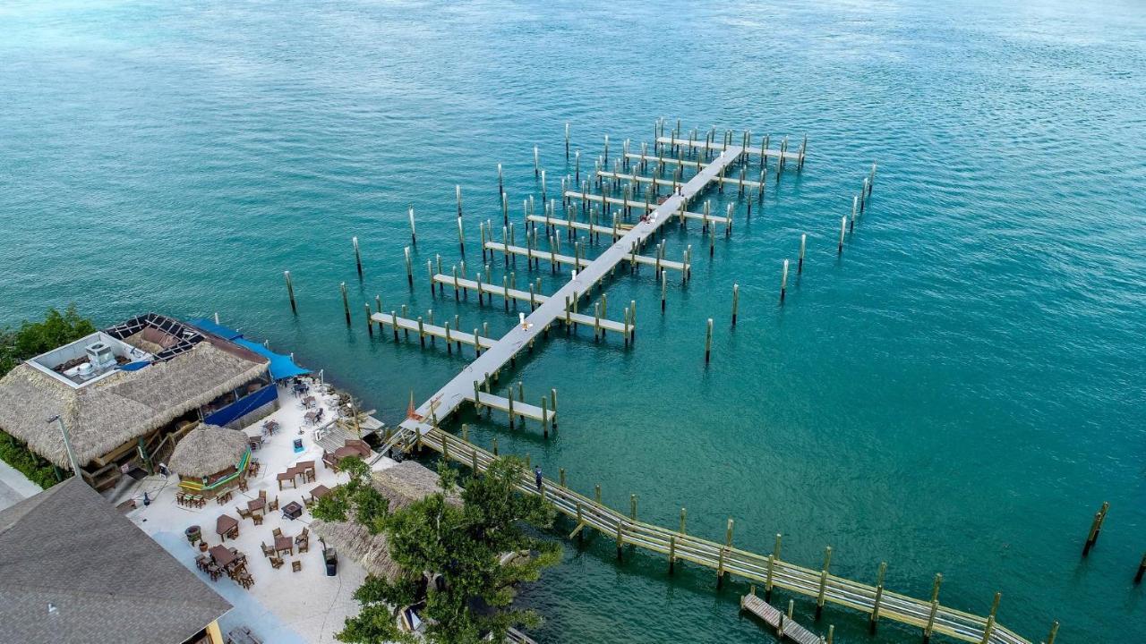 Dockside Inn&Resort Fort Pierce Exteriör bild